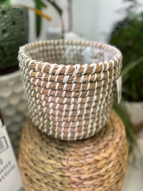 Medium Lined Planter Basket